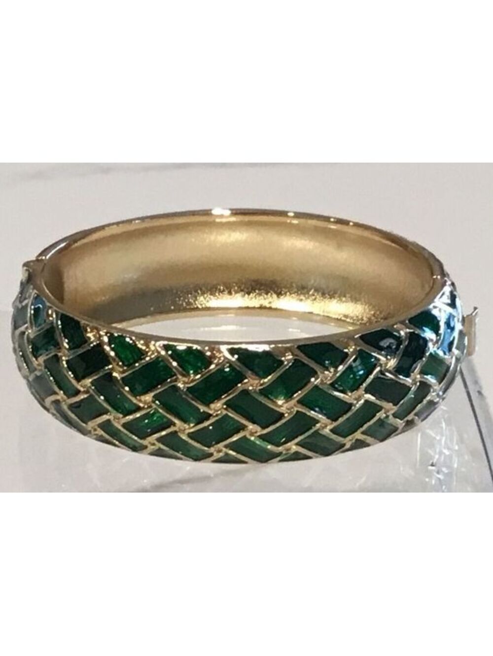 BNWT Lilly Pulitzer Green & Faux Gold "Basket Case" Woven Pattern Hinged Bangle
